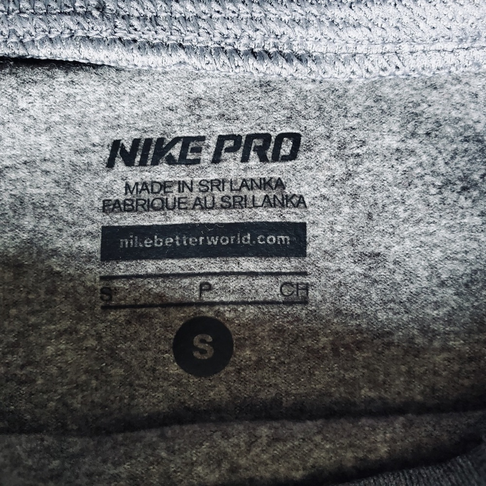 Nike Long-Sleeve Dri-FIT Base Layer Shirt - Picture 3 of 3